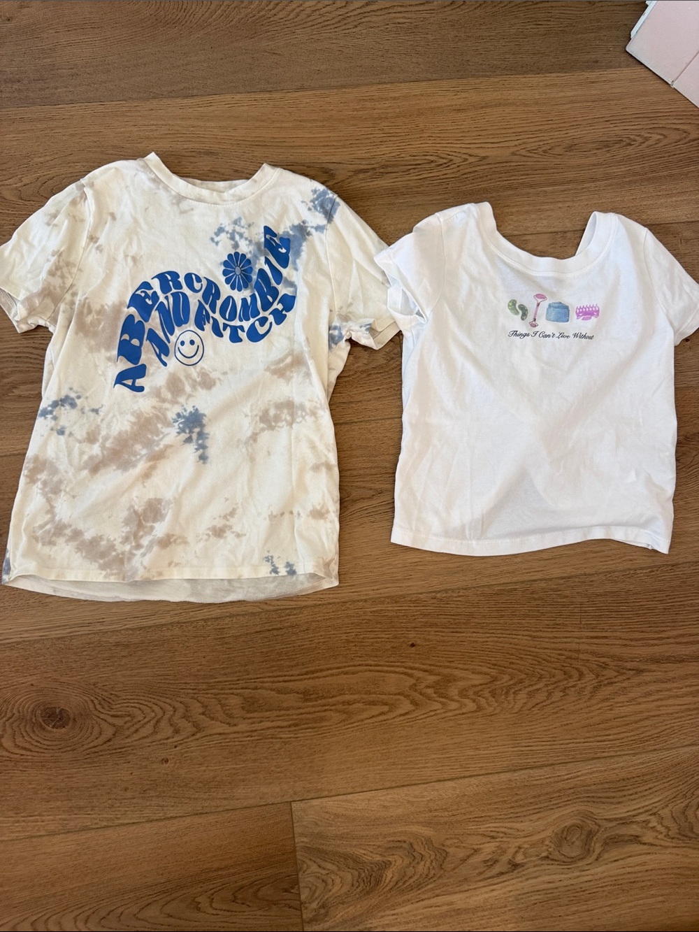 Abercrombie & Fitch Kids White Tie-Dye Tee with Blue Logo and twist back shirt